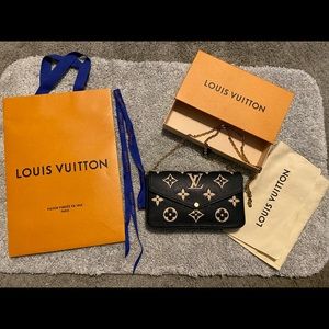 Limited print Louis Vuitton over the shoulder bag